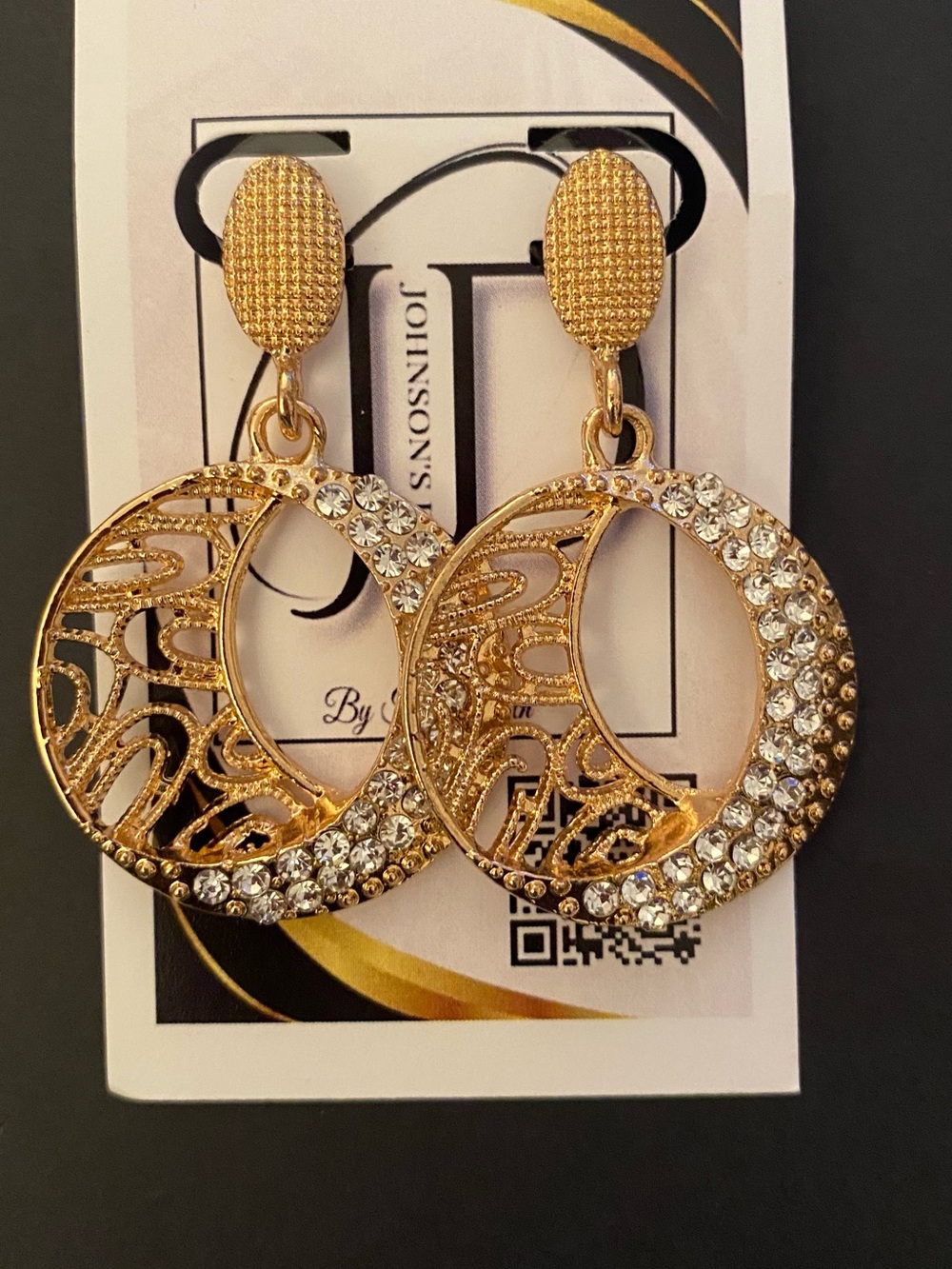 Elegant Gold Crystal Filigree Drop Earrings